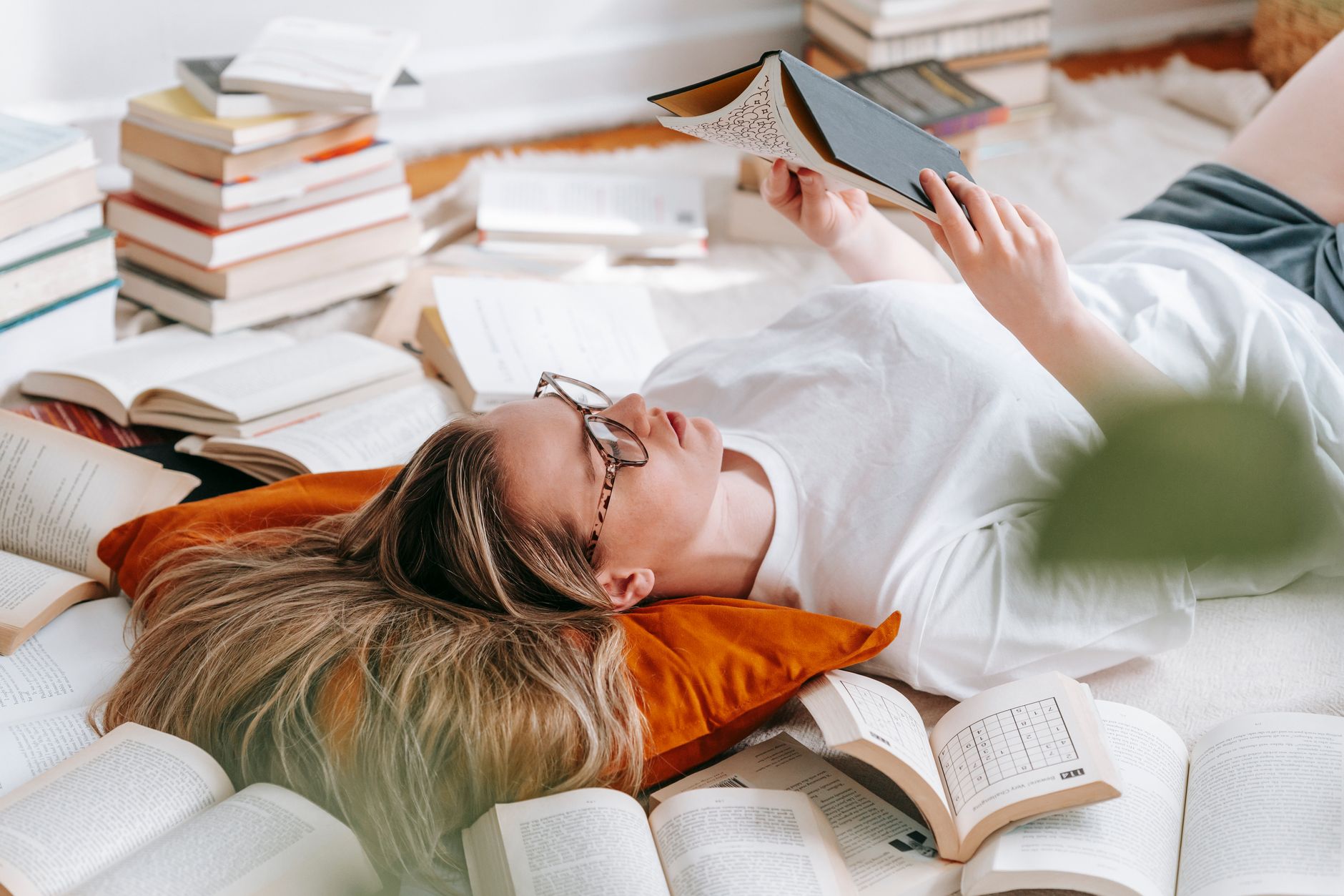 The Dark Side of Self-Help: Why Passive Reading Is Not Implementing